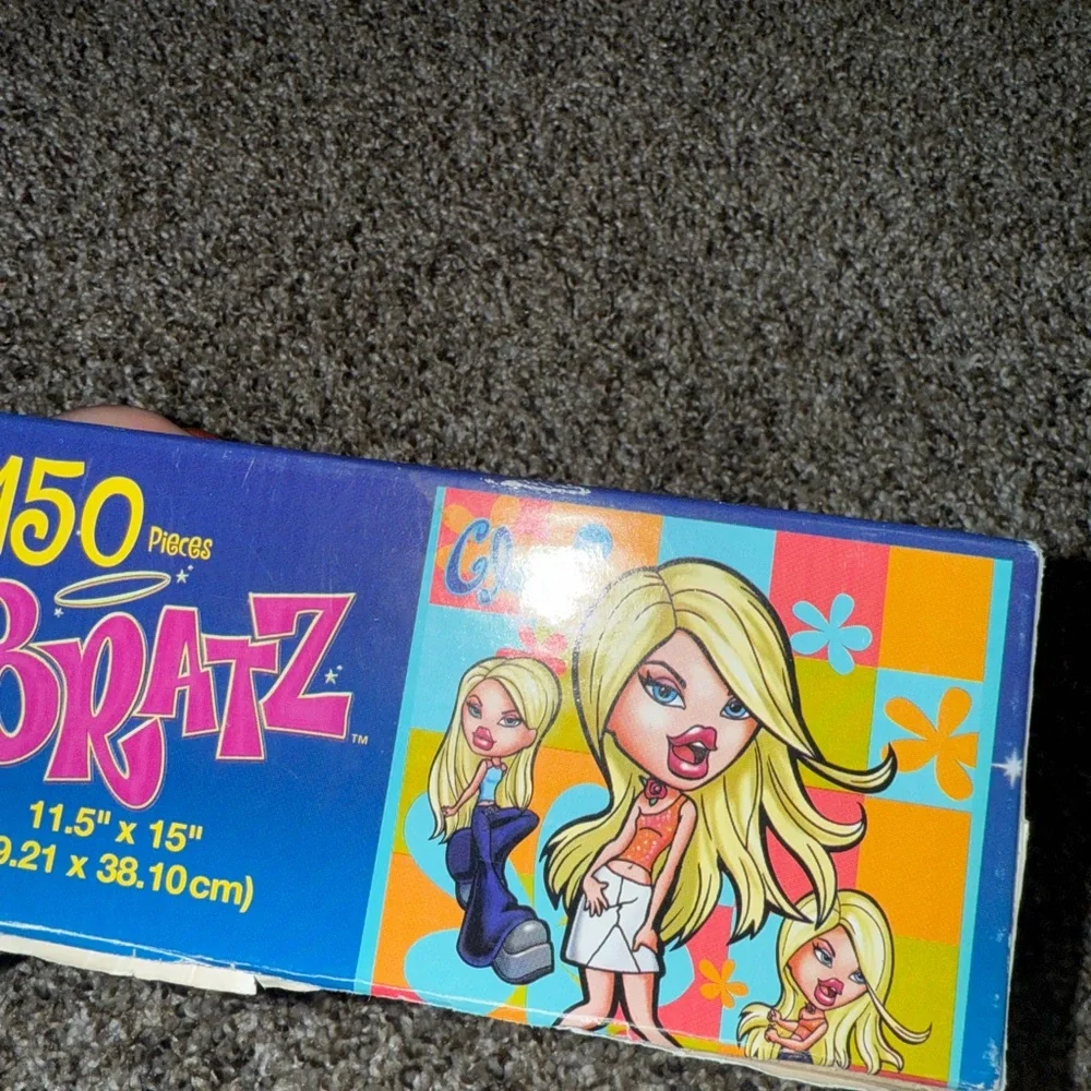 150-Piece Puzzle‎ - Colorful Fashion Fun